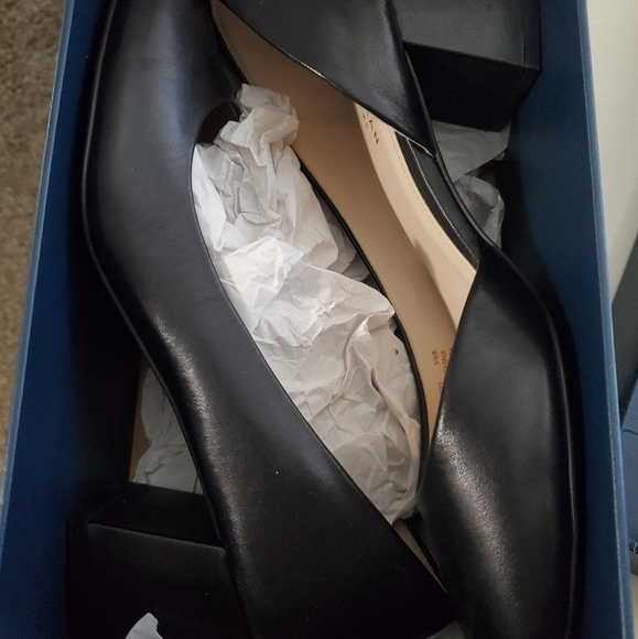 Cole Haan women size: 5.5 Black - Picture 3 of 4